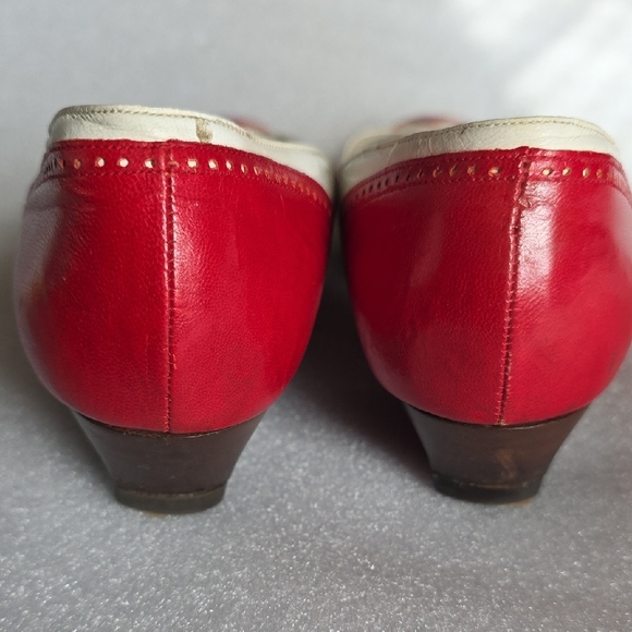 Bally Red and Cream Leather Scalloped Toe Ballet Flats - Picture 14 of 14